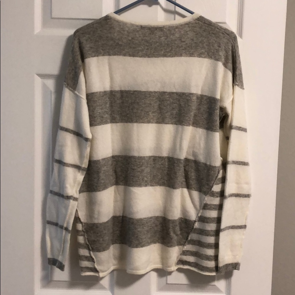 William B White & Gray Striped Sweater View 4